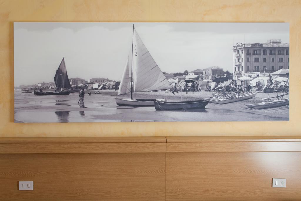 Hotel Al Mare Lido di Jesolo Habitación foto